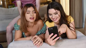 Làm tình bạn thân của em người yêu không đủ khả năng trả nợ nhà